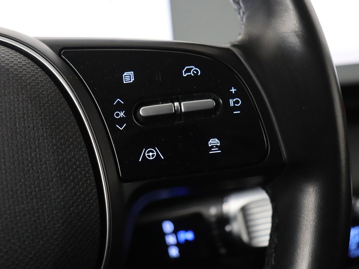Hyundai IONIQ 5 Style 73kWh | SOH 100% | Adaptive cruise | Camera | Carplay | Keyless | Navigatie | Full LED | 19'' lichtmetalen velgen