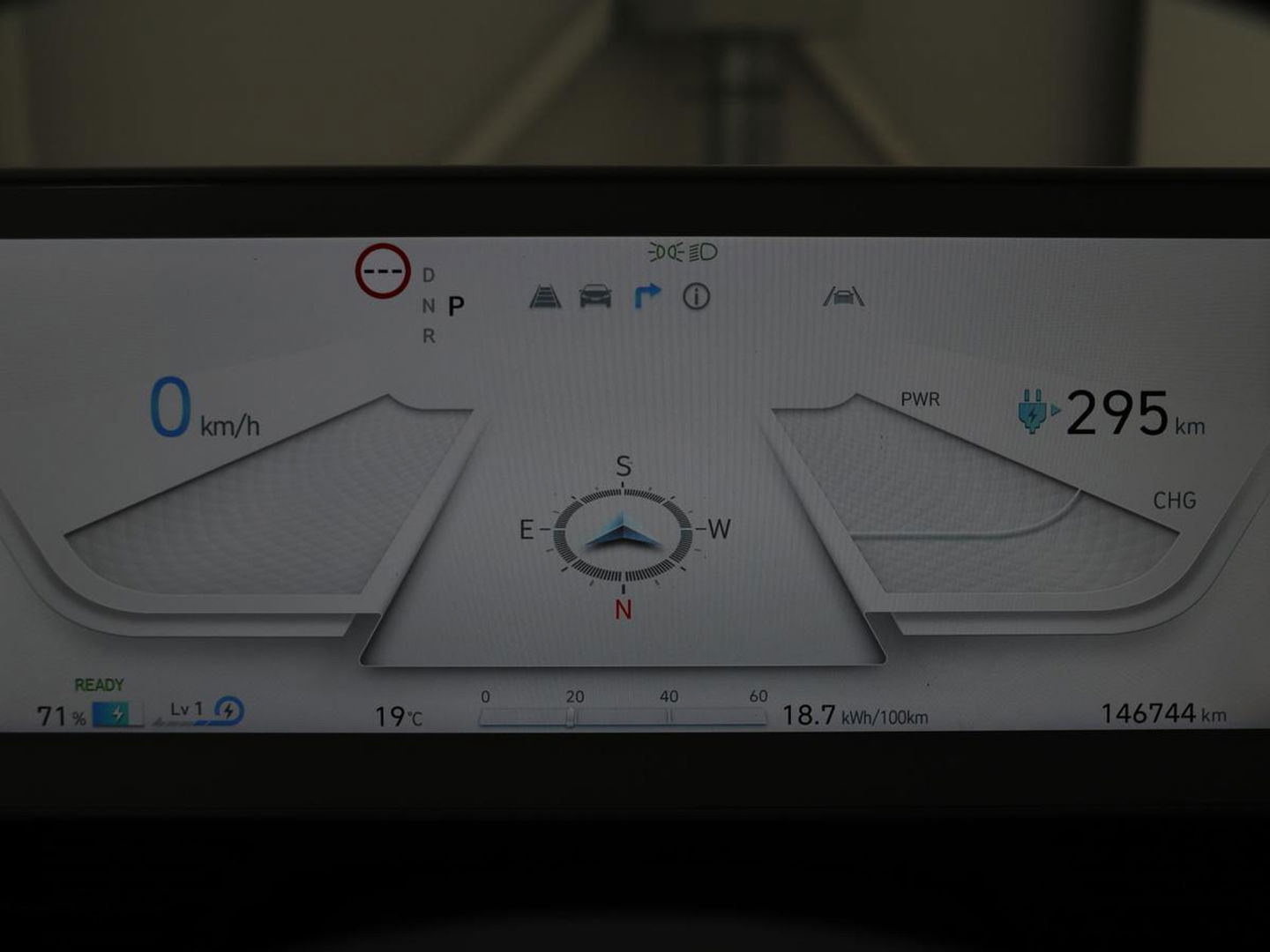 Hyundai IONIQ 5 Style 73kWh | SOH 100% | Adaptive cruise | Camera | Carplay | Keyless | Navigatie | Full LED | 19'' lichtmetalen velgen