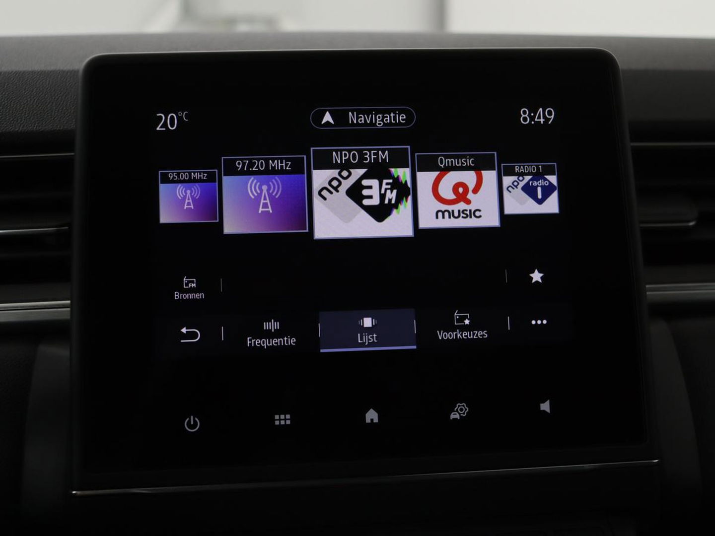 Renault Captur 1.0 TCe Intens | Trekhaak | Camera | Carplay | Climate control | Keyless | Full LED | Cruise control | Bluetooth | Getint glas
