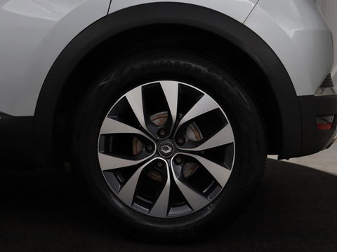 Renault Captur 1.3 TCe Intens | 140pk | Trekhaak | Camera | Navigatie | Half leder | Climate control | Keyless | Cruise control | Full LED