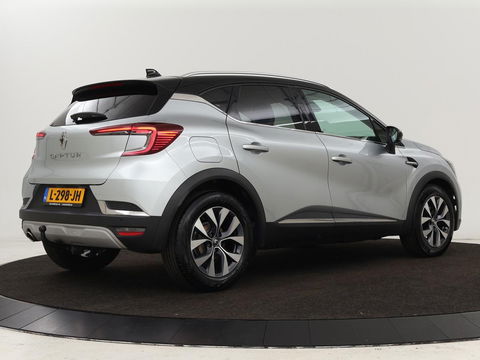 Renault Captur 1.3 TCe Intens | 140pk | Trekhaak | Camera | Navigatie | Half leder | Climate control | Keyless | Cruise control | Full LED