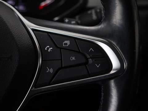 Renault Captur 1.3 TCe Edition One | 154pk | Automaat | Trekhaak | Camera | Half leder | Carplay | BOSE Sound | Full LED | Navigatie | Climate control