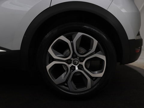 Renault Captur 1.3 TCe Edition One | 154pk | Automaat | Trekhaak | Camera | Half leder | Carplay | BOSE Sound | Full LED | Navigatie | Climate control