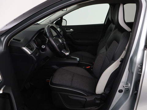 Renault Captur 1.3 TCe Edition One | 154pk | Automaat | Trekhaak | Camera | Half leder | Carplay | BOSE Sound | Full LED | Navigatie | Climate control