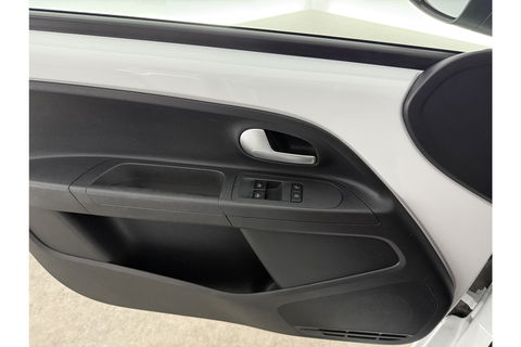 Volkswagen up! 1.0 BMT move up! Clima Cruise Camera LED PDC