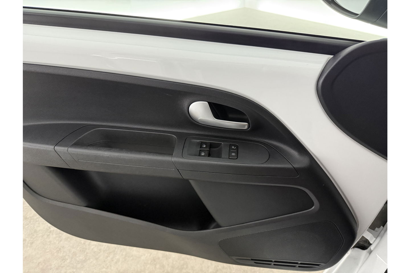 Volkswagen up! 1.0 BMT move up! Clima Cruise Camera LED PDC