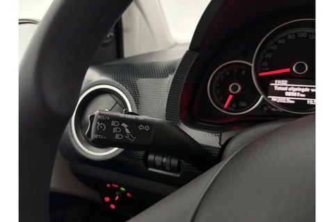 Volkswagen up! 1.0 BMT move up! Clima Cruise Camera LED PDC