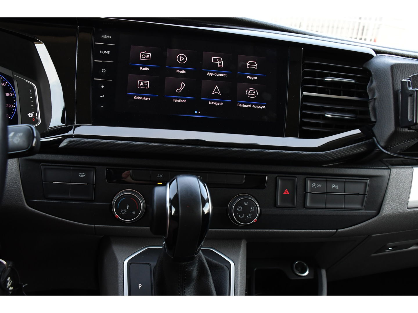 Volkswagen Transporter 2.0 TDI L1H1 32 Bulli Virtual, Adaptieve Cruise, Camera, Carplay, 150PK, LED, 2 x Schuifdeur, NAVI, Uniek!