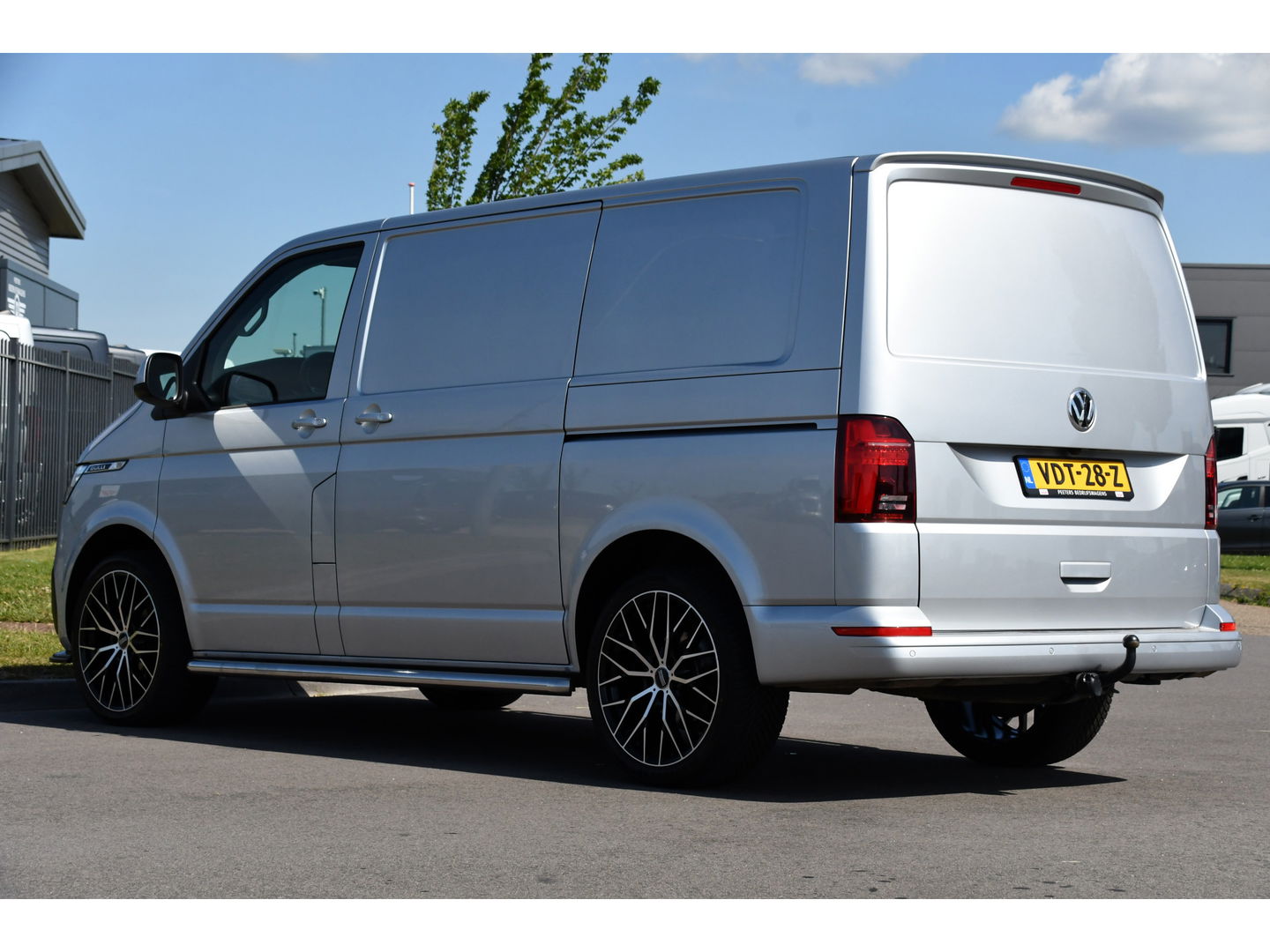 Volkswagen Transporter 2.0 TDI L1H1 32 Bulli Virtual, Adaptieve Cruise, Camera, Carplay, 150PK, LED, 2 x Schuifdeur, NAVI, Uniek!