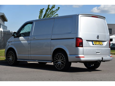 Volkswagen Transporter 2.0 TDI L1H1 32 Bulli Virtual, Adaptieve Cruise, Camera, Carplay, 150PK, LED, 2 x Schuifdeur, NAVI, Uniek!
