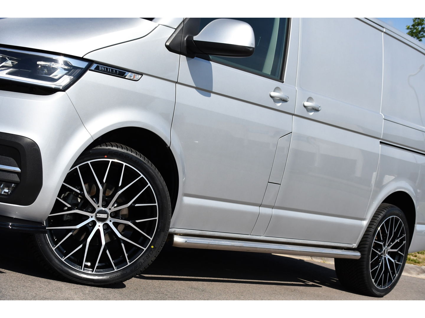Volkswagen Transporter 2.0 TDI L1H1 32 Bulli Virtual, Adaptieve Cruise, Camera, Carplay, 150PK, LED, 2 x Schuifdeur, NAVI, Uniek!
