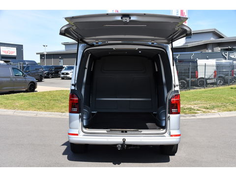 Volkswagen Transporter 2.0 TDI L1H1 32 Bulli Virtual, Adaptieve Cruise, Camera, Carplay, 150PK, LED, 2 x Schuifdeur, NAVI, Uniek!