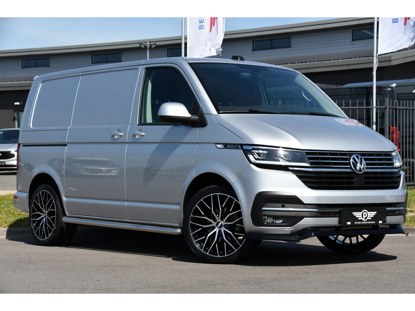 Volkswagen Transporter 2.0 TDI L1H1 32 Bulli Virtual, Adaptieve Cruise, Camera, Carplay, 150PK, LED, 2 x Schuifdeur, NAVI, Uniek!