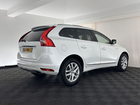Volvo XC60 2.0 D4 FWD Nordic+ AUT. * PANO | NAVI-FULLMAP | ECC | CRUISE | CAMERA | PDC | LEER *