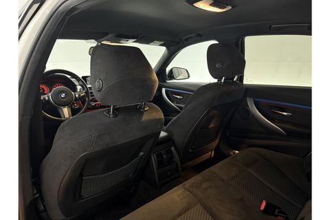 BMW 3 Serie 318i Executive M-Sport Sfeerverlichting LED Clima Cruise Navigatie PDC 18''LMV