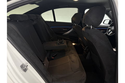BMW 3 Serie 318i Executive M-Sport Sfeerverlichting LED Clima Cruise Navigatie PDC 18''LMV