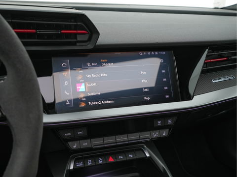 Audi RS3 Sportback 2.5 TFSI quattro Aut. *PANO | HEAD-UP | MATRIX-LED | FULL-LED | ADAPTIVE-CRUISE | BLIND-SPOT | MEMORY-PACK | KEYLESS | SPORT-SEATS | CAMERA | DIGI-COCKPIT | AMBIENT-LIGHT | 19''ALU*