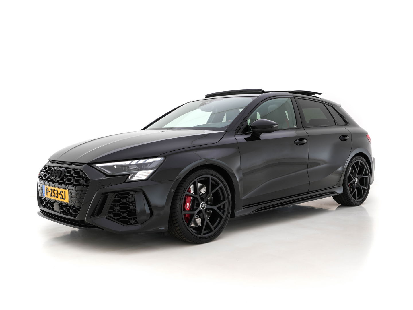 Audi RS3 Sportback 2.5 TFSI quattro Aut. *PANO | HEAD-UP | MATRIX-LED | FULL-LED | ADAPTIVE-CRUISE | BLIND-SPOT | MEMORY-PACK | KEYLESS | SPORT-SEATS | CAMERA | DIGI-COCKPIT | AMBIENT-LIGHT | 19''ALU*