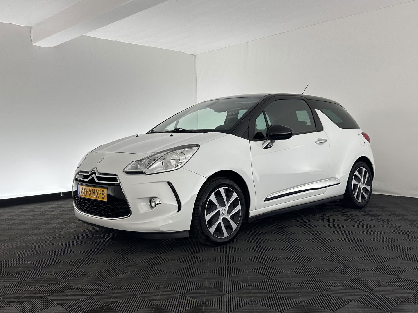 Citroën DS3 1.6 e-HDi So Chic * NAVI-FULLMAP | ECC | PDC | CRUISE | RADIO-CD *