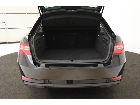 Škoda Superb 1.4 TSI iV Business Edition Plus | Stoelverwarming | Carplay | Camera | Memory | Full LED | Navigatie | Keyless | PHEV