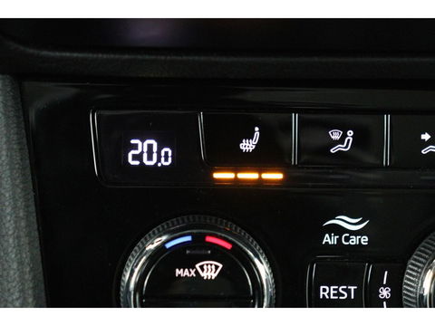 Škoda Superb 1.4 TSI iV Business Edition Plus | Stoelverwarming | Carplay | Camera | Memory | Full LED | Navigatie | Keyless | PHEV