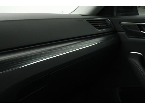 Škoda Superb 1.4 TSI iV Business Edition Plus | Stoelverwarming | Carplay | Camera | Memory | Full LED | Navigatie | Keyless | PHEV