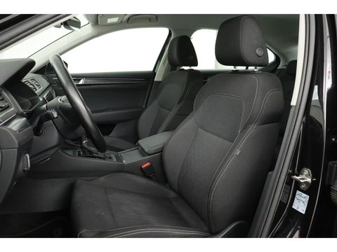 Škoda Superb 1.4 TSI iV Business Edition Plus | Stoelverwarming | Carplay | Camera | Memory | Full LED | Navigatie | Keyless | PHEV