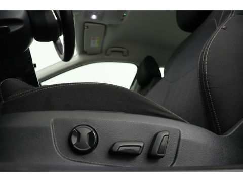 Škoda Superb 1.4 TSI iV Business Edition Plus | Stoelverwarming | Carplay | Camera | Memory | Full LED | Navigatie | Keyless | PHEV