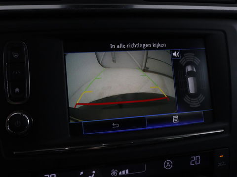 Renault Kadjar 1.2 TCe Bose | 1e eigenaar | Leder | Stoelverwarming | Camera | Cruise control | Trekhaak | Sfeerverlichting | Navigatie | LED