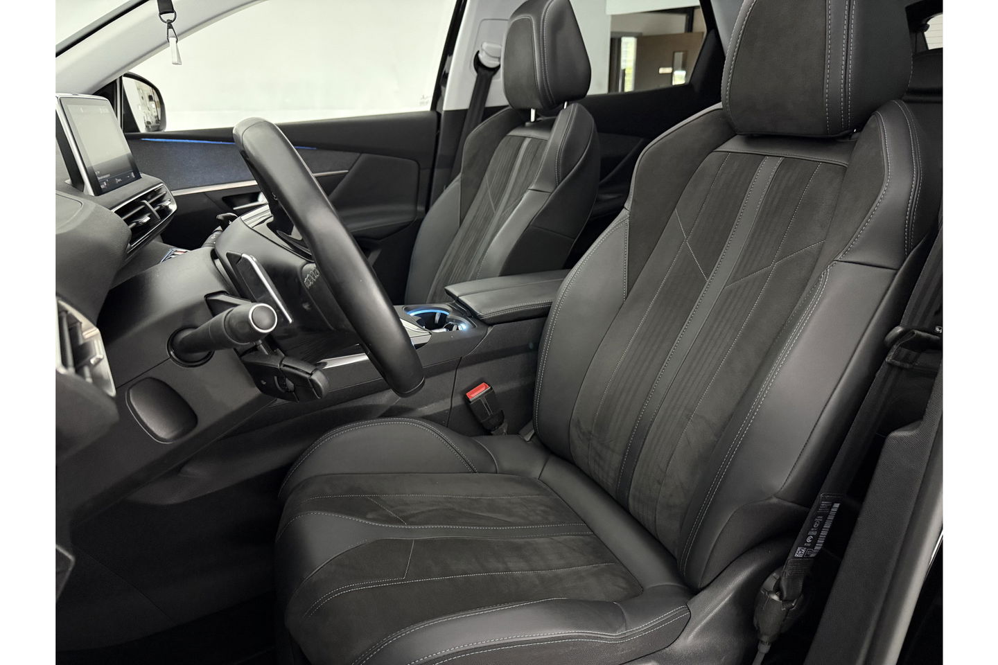 Peugeot 3008 1.2 PureTech Pano Sfeer 360Camera LED Carplay Virtual Clima Cruise PDC Navi 18"LMV