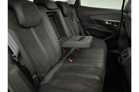 Peugeot 3008 1.2 PureTech Pano Sfeer 360Camera LED Carplay Virtual Clima Cruise PDC Navi 18"LMV