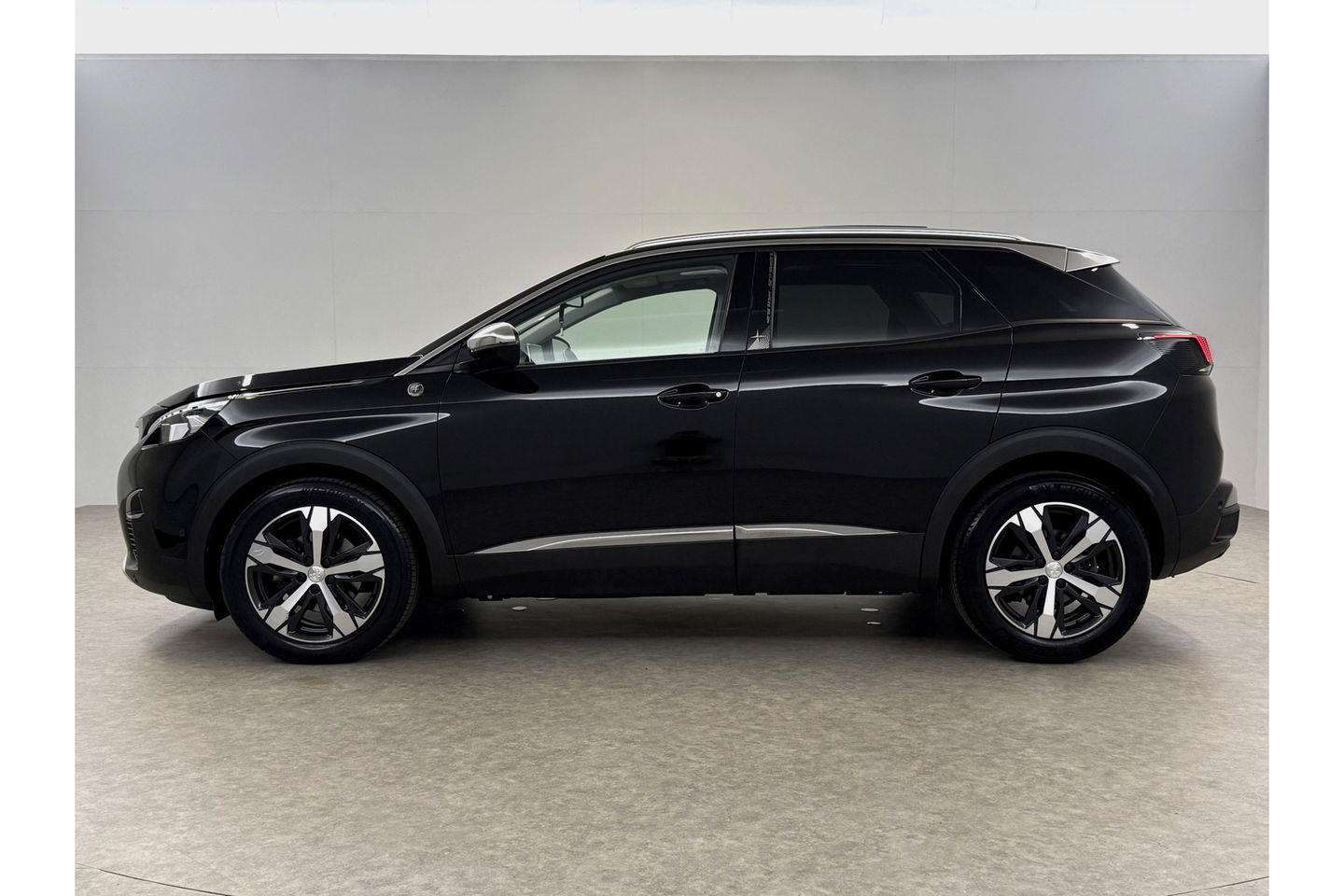 Peugeot 3008 1.2 PureTech Pano Sfeer 360Camera LED Carplay Virtual Clima Cruise PDC Navi 18"LMV