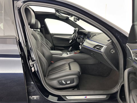 BMW 5 Serie 520d xDrive High Executive Aut. *PANO | FULL-LEATHER | FULL-LED | HEAD-UP | DIGI-COCKPIT | NAVI-FULLMAP | TOP-VIEW | MEMORY-PACK | ECC | PDC | CRUISE | 20''ALU | TOWBAR*