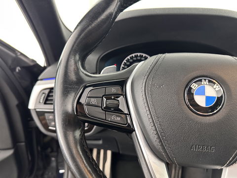 BMW 5 Serie 520d xDrive High Executive Aut. *PANO | FULL-LEATHER | FULL-LED | HEAD-UP | DIGI-COCKPIT | NAVI-FULLMAP | TOP-VIEW | MEMORY-PACK | ECC | PDC | CRUISE | 20''ALU | TOWBAR*