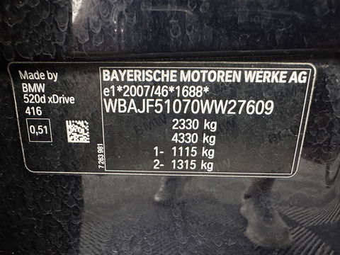 BMW 5 Serie 520d xDrive High Executive Aut. *PANO | FULL-LEATHER | FULL-LED | HEAD-UP | DIGI-COCKPIT | NAVI-FULLMAP | TOP-VIEW | MEMORY-PACK | ECC | PDC | CRUISE | 20''ALU | TOWBAR*