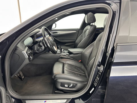 BMW 5 Serie 520d xDrive High Executive Aut. *PANO | FULL-LEATHER | FULL-LED | HEAD-UP | DIGI-COCKPIT | NAVI-FULLMAP | TOP-VIEW | MEMORY-PACK | ECC | PDC | CRUISE | 20''ALU | TOWBAR*