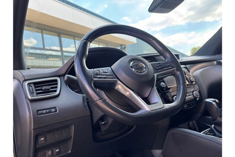 Nissan QASHQAI 1.2 TEKNA + AUTOMAAT LEDER NAVI LMV PDC-360GR PANORAMADAK