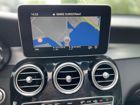 Mercedes-Benz GLC 250 4MATIC AMG PANORAMADAK NAVI LED-XENON AF-TREKHAAK