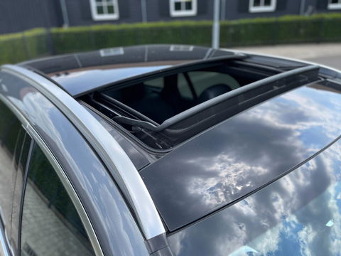 Mercedes-Benz GLC 250 4MATIC AMG PANORAMADAK NAVI LED-XENON AF-TREKHAAK