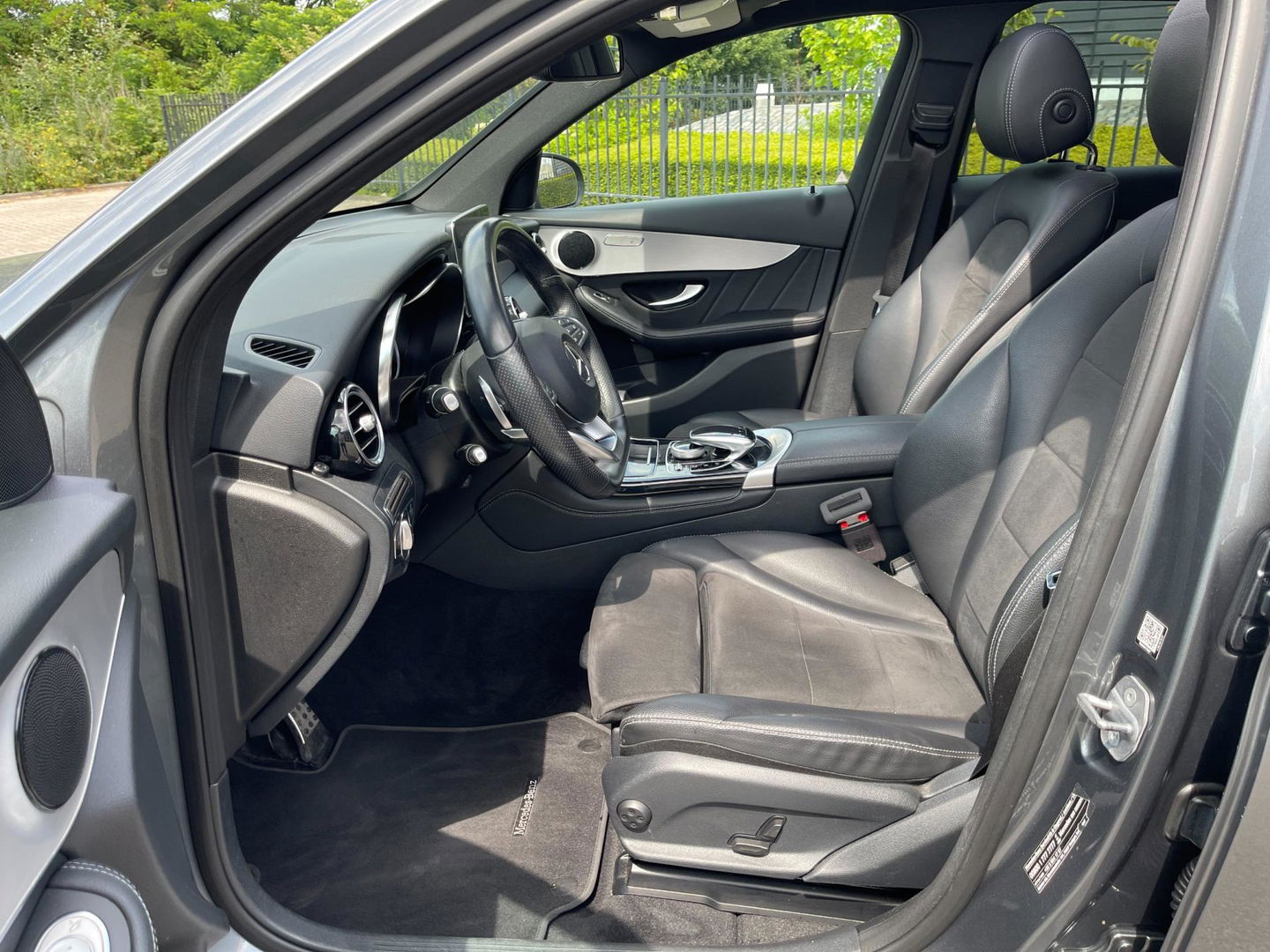 Mercedes-Benz GLC 250 4MATIC AMG PANORAMADAK NAVI LED-XENON AF-TREKHAAK
