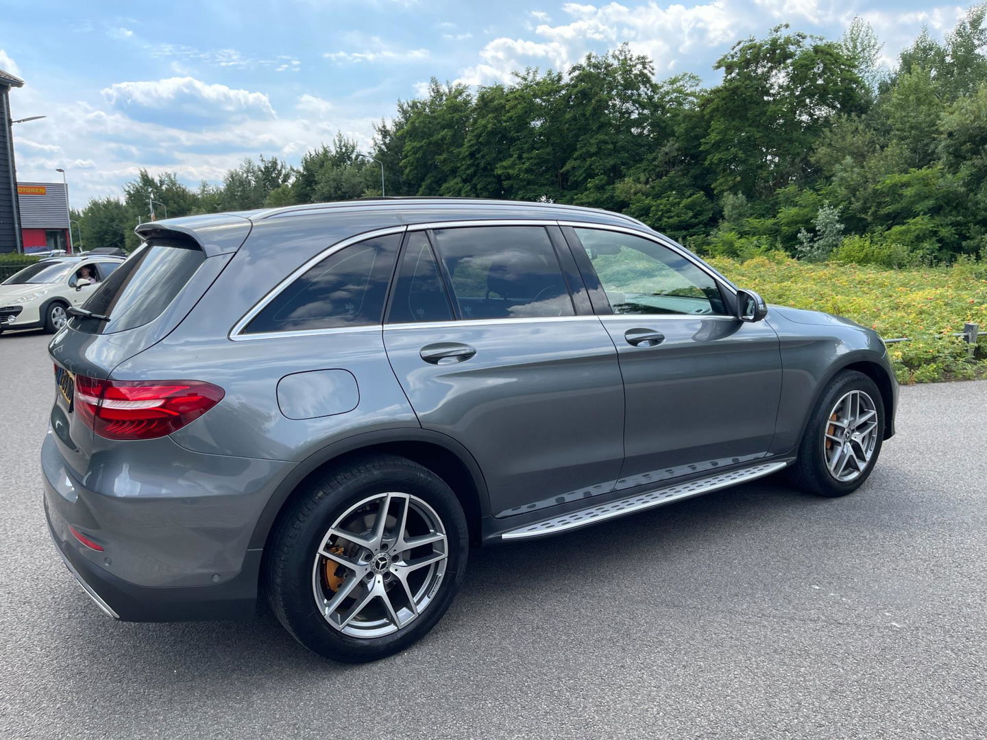 Mercedes-Benz GLC 250 4MATIC AMG PANORAMADAK NAVI LED-XENON AF-TREKHAAK