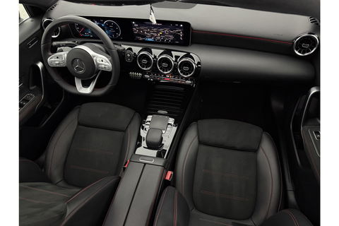 Mercedes-Benz A-Klasse 200 AMG 164PK Pano LED Virtual Camera Clima Cruise Navi PDC 18''LMV