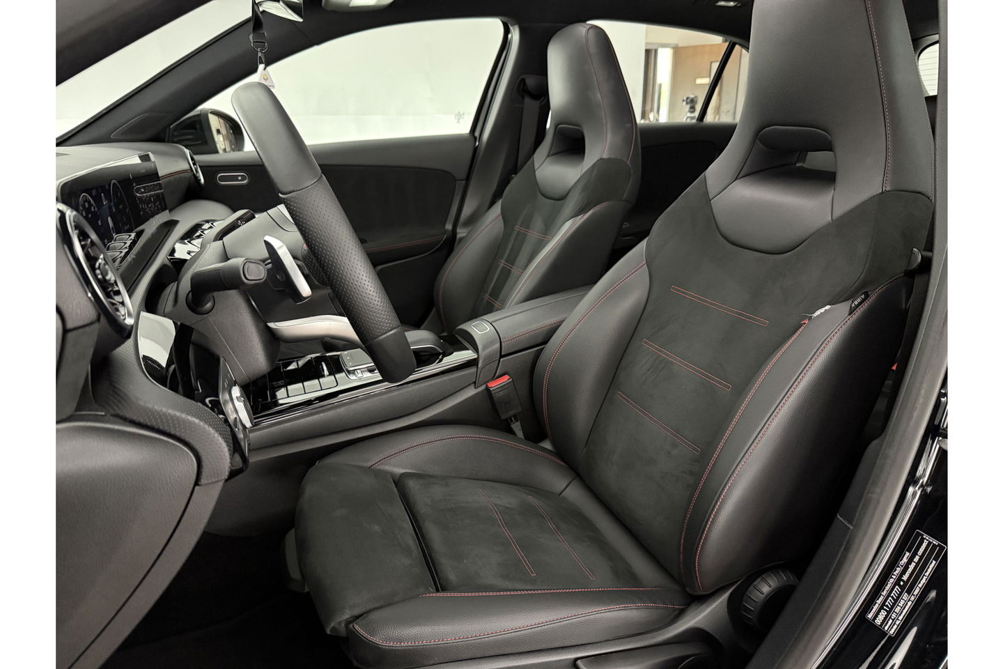 Mercedes-Benz A-Klasse 200 AMG 164PK Pano LED Virtual Camera Clima Cruise Navi PDC 18''LMV