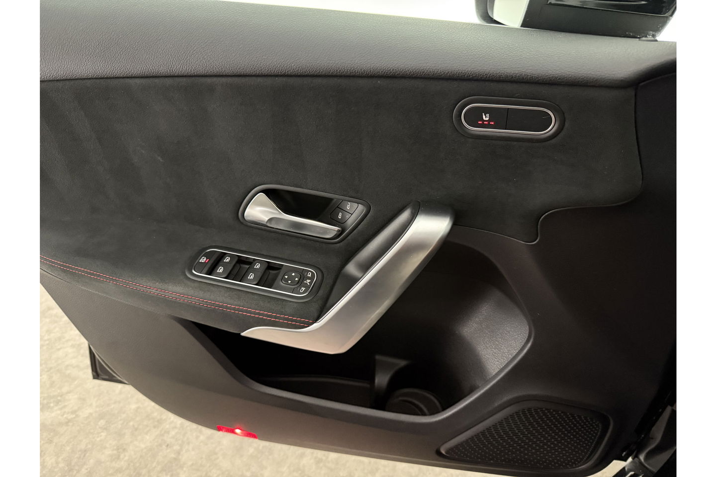 Mercedes-Benz A-Klasse 200 AMG 164PK Pano LED Virtual Camera Clima Cruise Navi PDC 18''LMV
