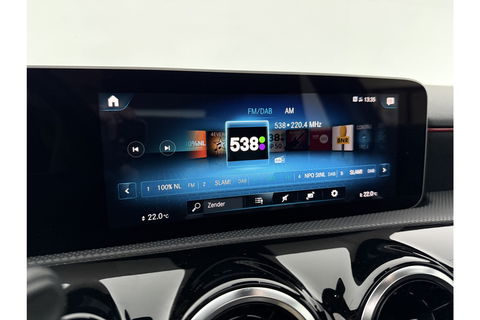 Mercedes-Benz A-Klasse 200 AMG 164PK Pano LED Virtual Camera Clima Cruise Navi PDC 18''LMV