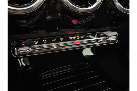 Mercedes-Benz A-Klasse 200 AMG 164PK Pano LED Virtual Camera Clima Cruise Navi PDC 18''LMV