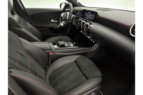 Mercedes-Benz A-Klasse 200 AMG 164PK Pano LED Virtual Camera Clima Cruise Navi PDC 18''LMV