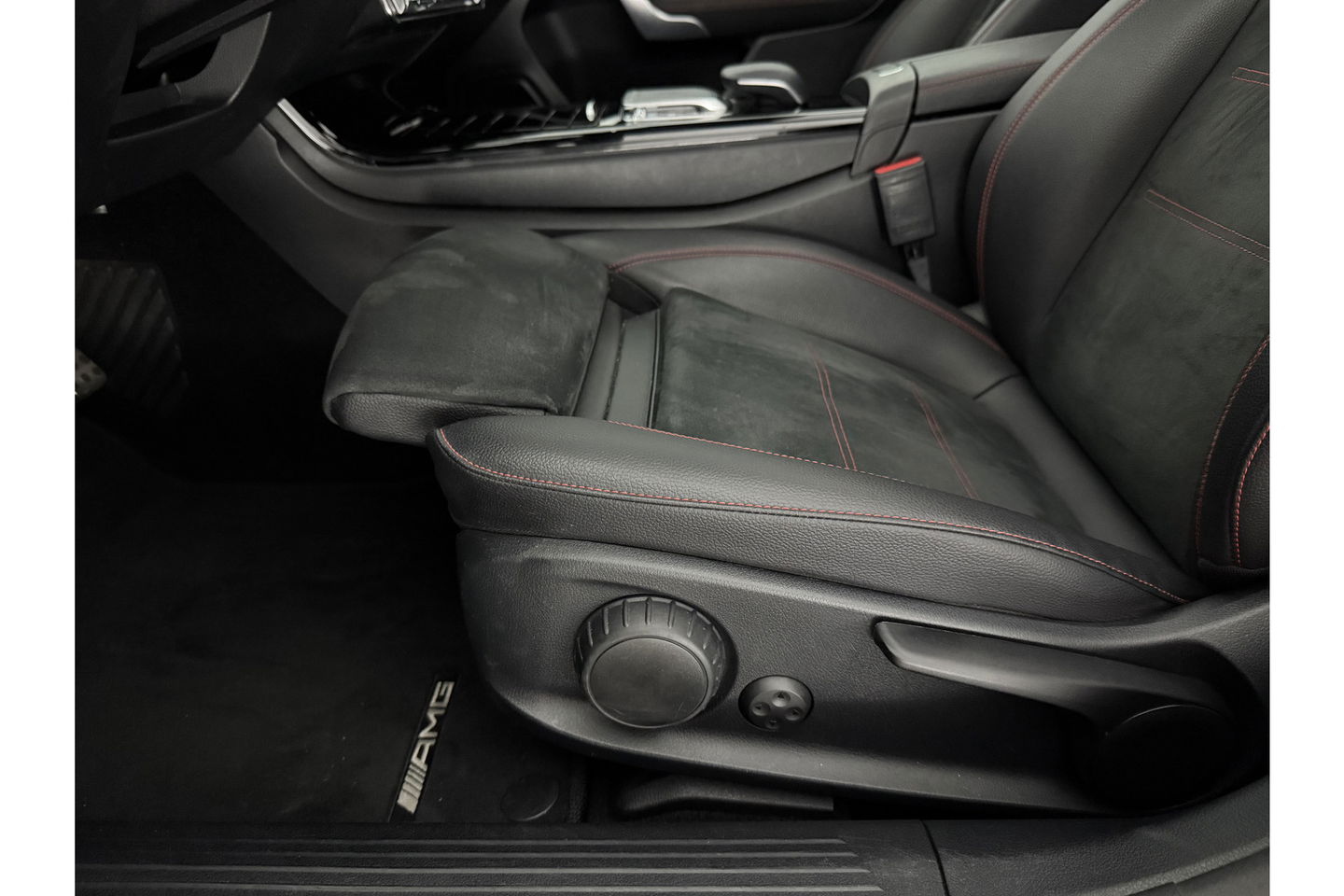 Mercedes-Benz A-Klasse 200 AMG 164PK Pano LED Virtual Camera Clima Cruise Navi PDC 18''LMV