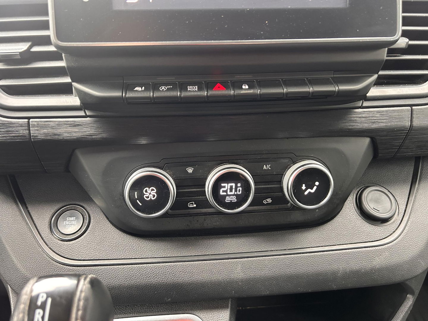Renault Trafic 2.0dCi 170pk EDC L2H1 Extra | Keyless | Camera | Navigatie | Imperiaal | Luxe | Velgen | Automaat |