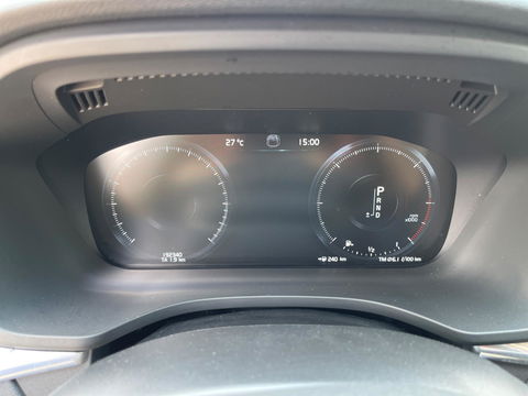 Volvo XC60 2.0 D4 190PK MOMENTUM-PRO 360'"CAMERA LEER NAVI LED XENON